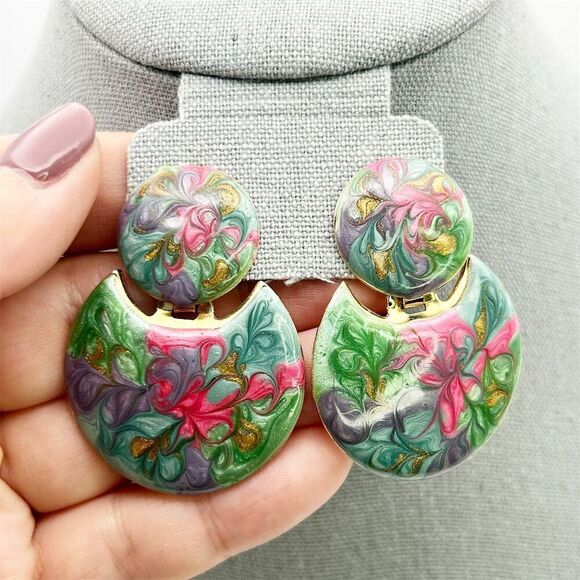 Vintage Green & Pink Swirl Enamel Doorknocker Pierced Dangle Earrings 1980s - Picture 1 of 11